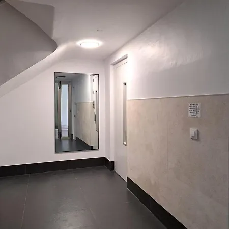 1 Next To The Bay And The Cathedral 아파트 *