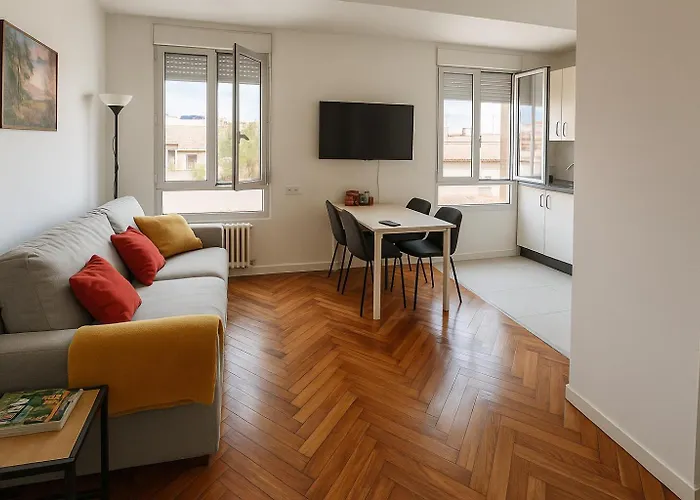 1 Next To The Bay And The Cathedral *